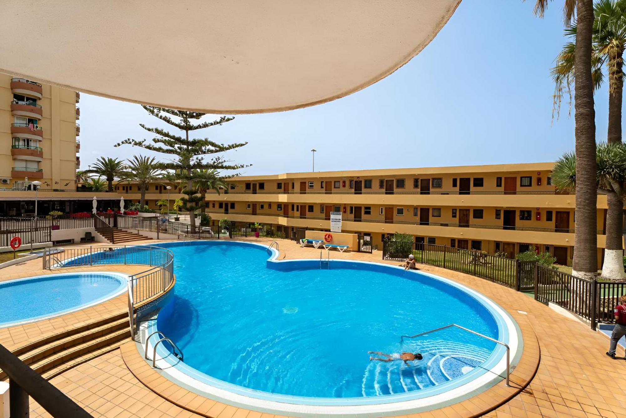 Apartamento De Lujo En Torre Del Sol, Playa De Las Americas Arona  Exterior photo